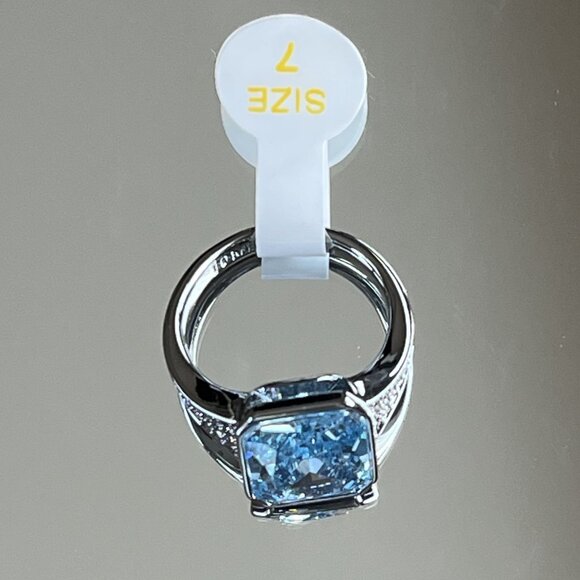 Bomb Party Gorgeous NEW Aquamarine Ice Crystal Sz7 with Pave Rhinestones - Picture 3 of 5